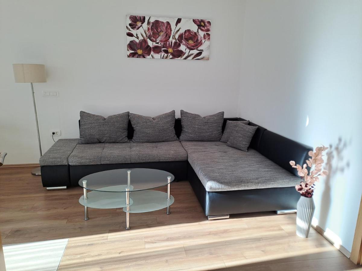 Apartment Yulia Pula